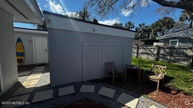 Building Photo - 420 9th St S