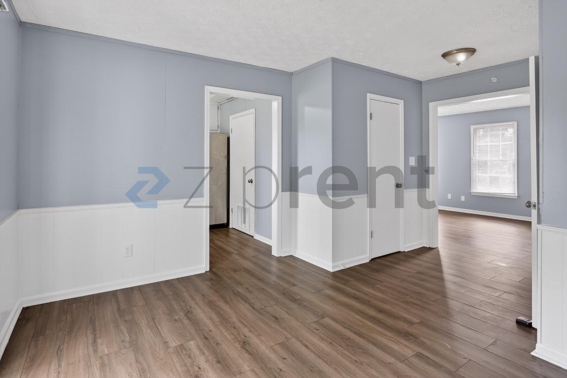 Building Photo - Unit 131