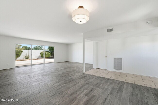 Building Photo - 7238 E Joshua Tree Ln
