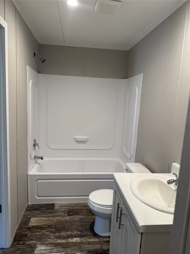 Building Photo - 2430 County Rd 318