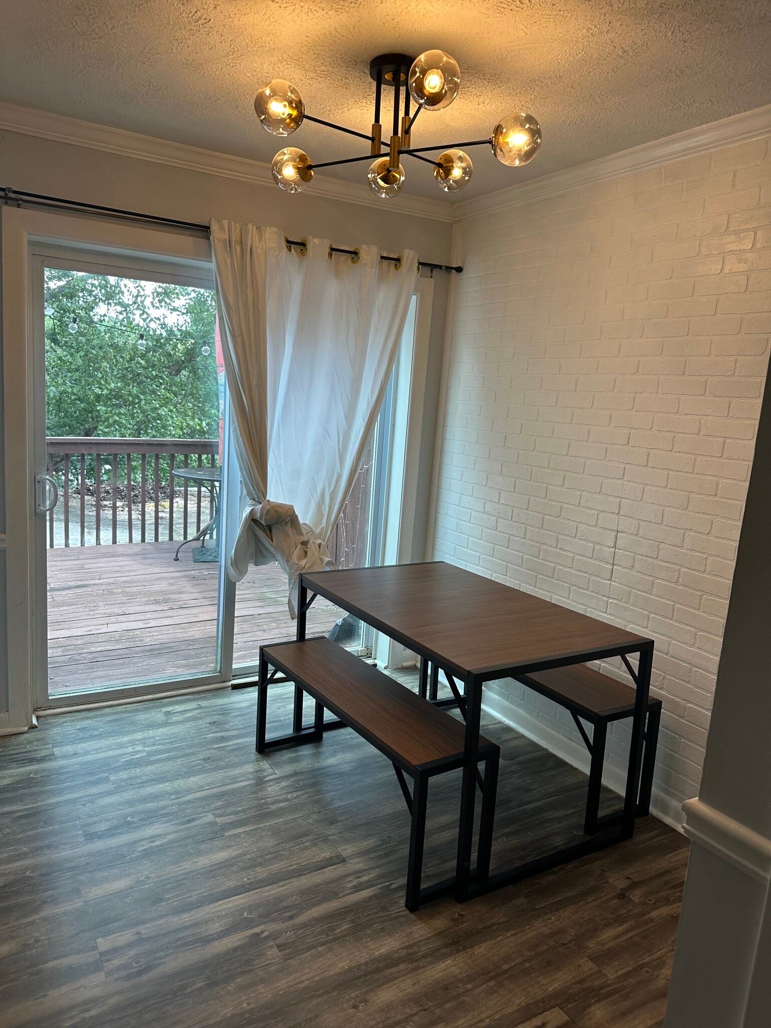 Building Photo - 2805 Northeast Expy