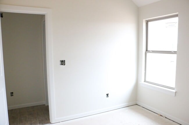 Building Photo - Brand New Home in Shawnee!