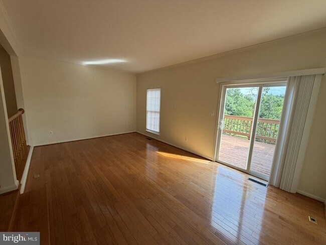 Building Photo - 1081 Smartts Ln NE