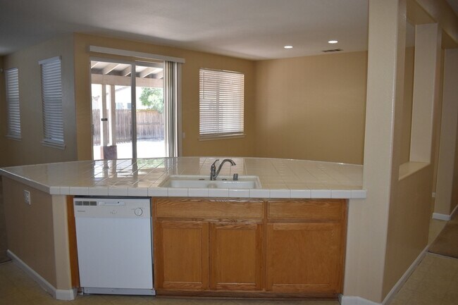 Building Photo - 1220 CAVALAIRE Ct