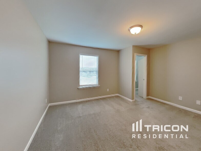 Building Photo - 333 Turney Ln
