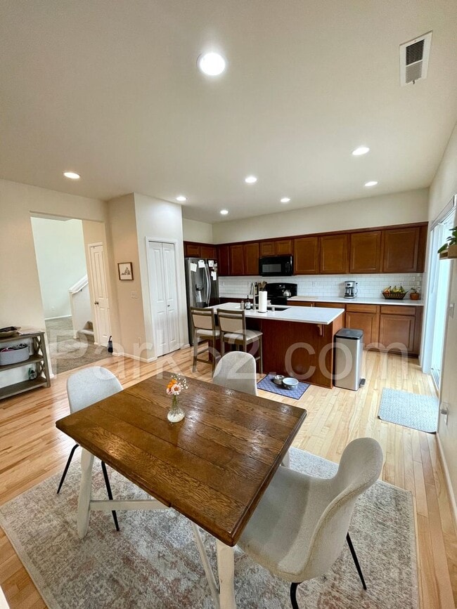 Building Photo - 3 Bedroom Plus Office Space Single Family Home in Lacey