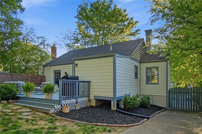 Building Photo - 1189 Atlantic Dr NW