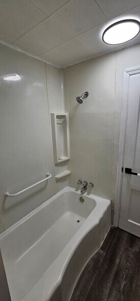 Bath - Main Floor - 9 W Pease Ave