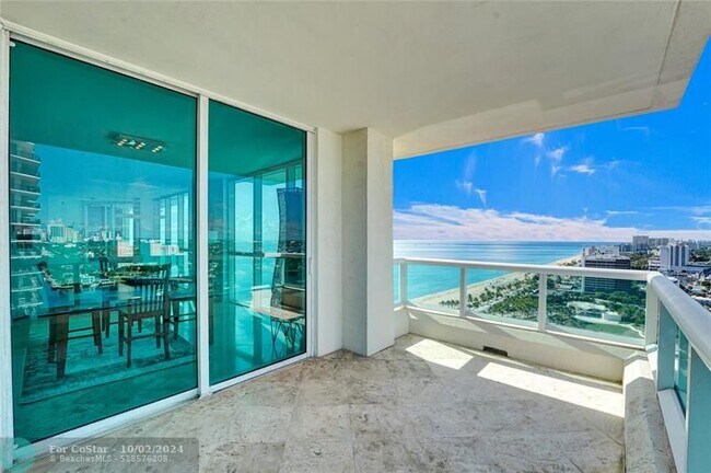 Building Photo - 101 S Fort Lauderdale Beach Blvd