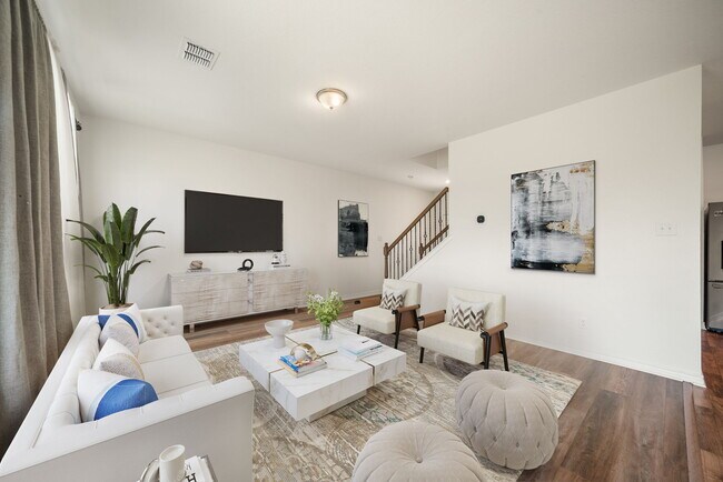 Building Photo - 3218 Comanche Crossing