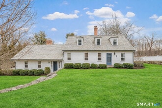 Building Photo - 96 Kings Hwy N