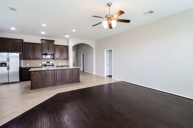 Building Photo - 26122 Serenity Oaks Dr
