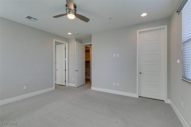 Building Photo - 11323 Gravitation Dr