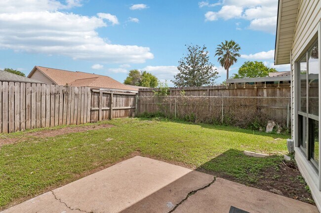 Building Photo - 11306 Bayou Pl Ln