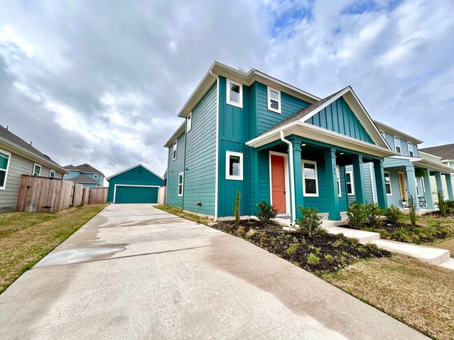 Building Photo - 202 Elm Br Trl