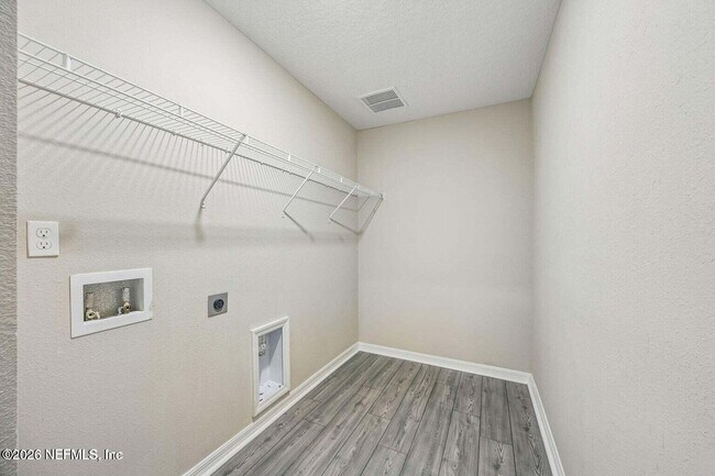 Building Photo - 123 Sailors Landing Ct