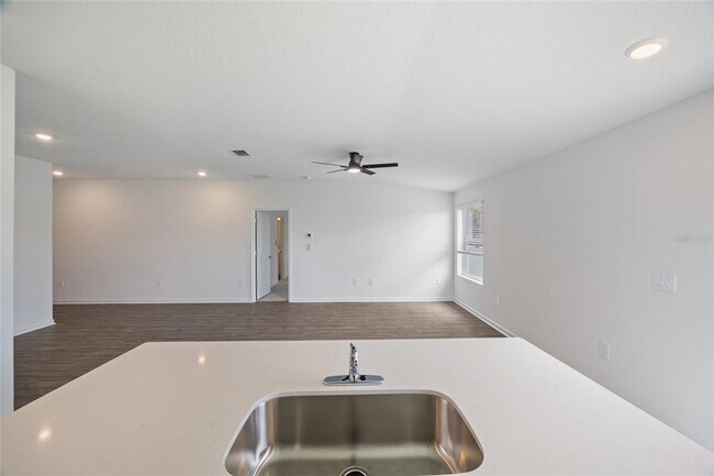 Building Photo - 1305 NW 48th Terrace