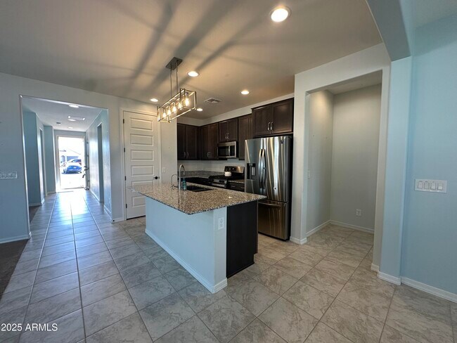 Building Photo - 18078 W Amber Ridge Way