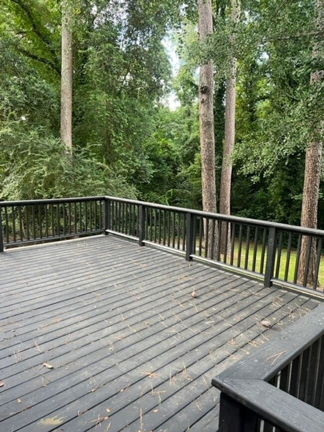 Building Photo - North Macon Home Move-In Ready