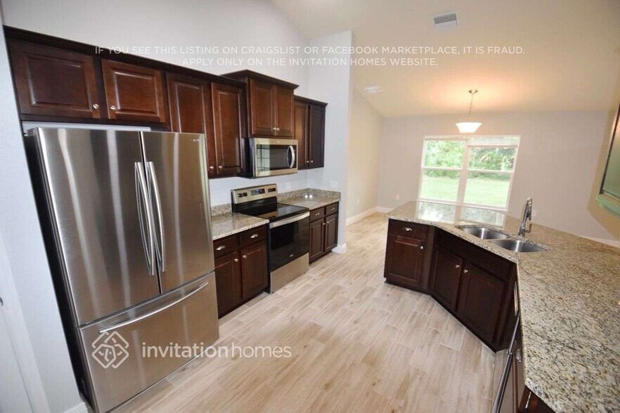 Building Photo - 26540 Barranquilla Ave