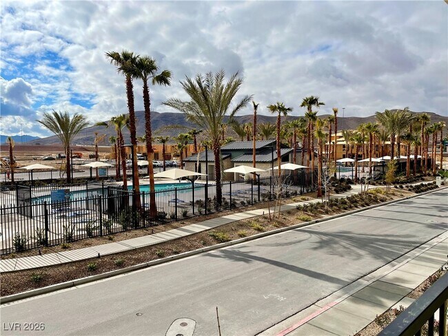 Building Photo - 12185 Scarlet Ember Rd