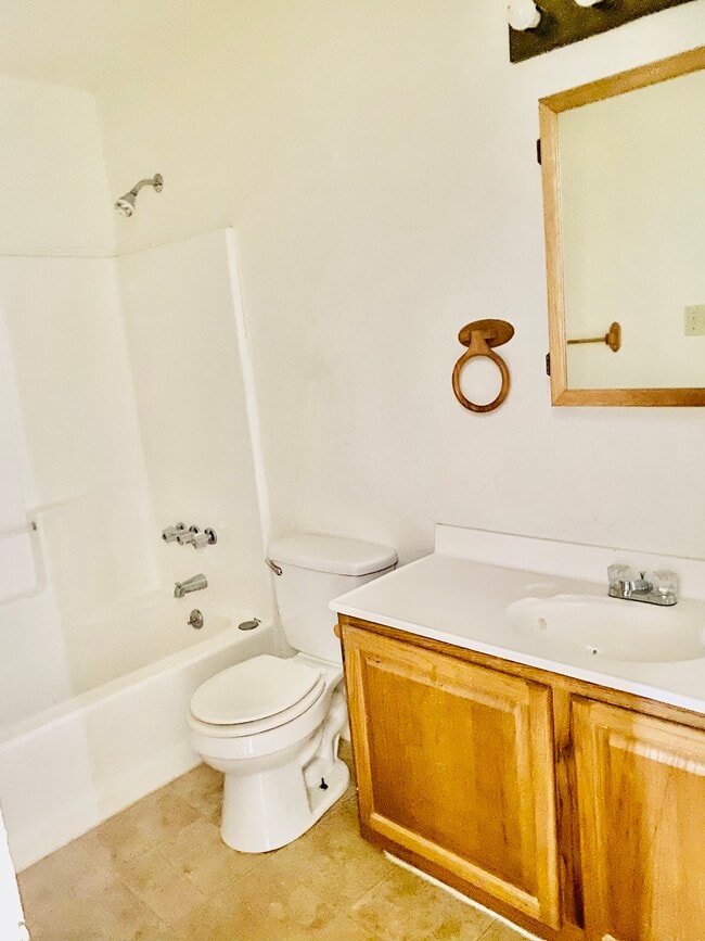 1820 Helena Ave 1820 Helena Ave Nederland TX 77627 Apartment Finder