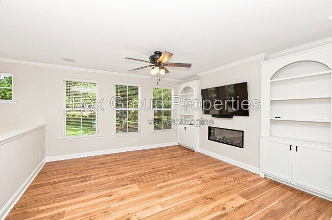 Building Photo - 105 Goodson Pl