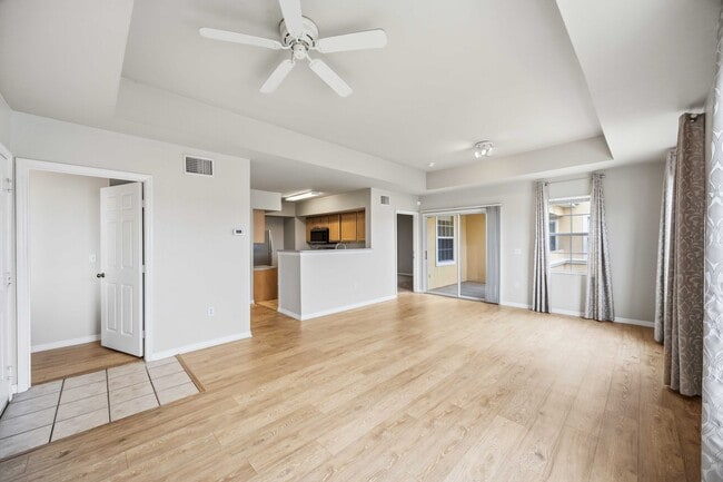 Building Photo - 2/2 condo with beautiful water views available now for an annual lease