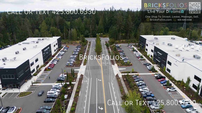 Building Photo - Luxury Corner-Lot Home in Redmond Ridge Ea...