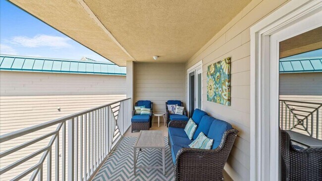 Building Photo - 778 Scenic Gulf Dr