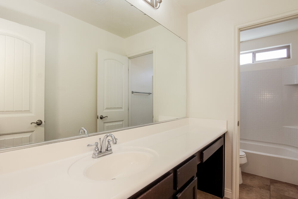 Building Photo - 5521 E Jaeger St