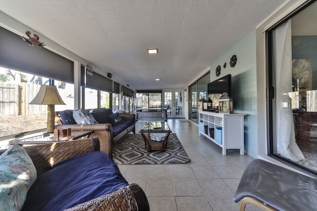 Building Photo - Vacation Rental Amazing Pet Friendly 3 Bed House with a Heated Pool