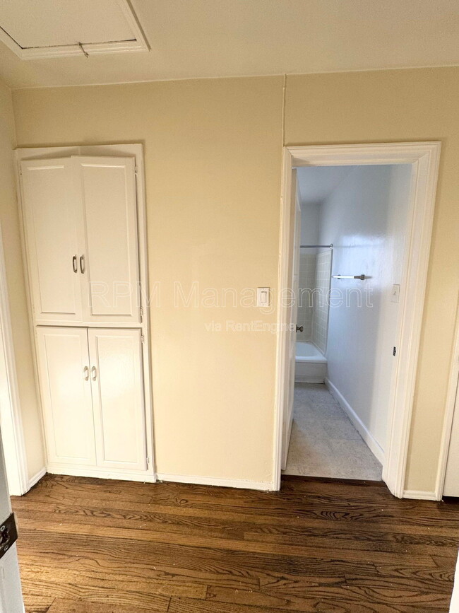 Building Photo - 7030 La Tijera Blvd