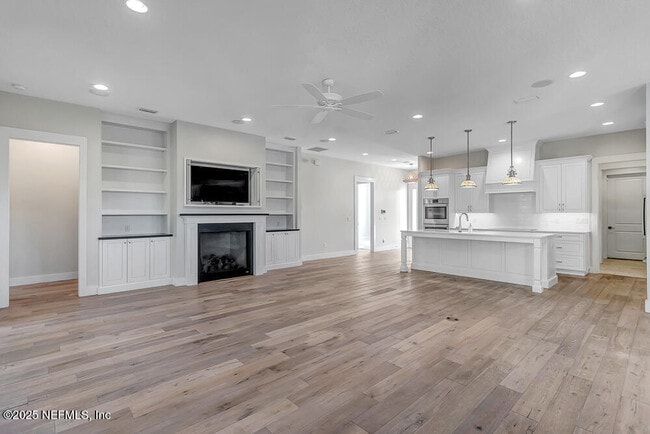 Building Photo - 94 Fairway Wood Way