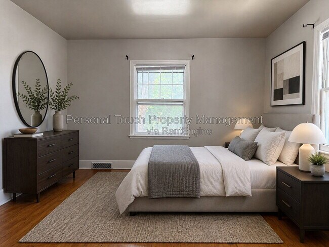 Building Photo - 704 8th St S