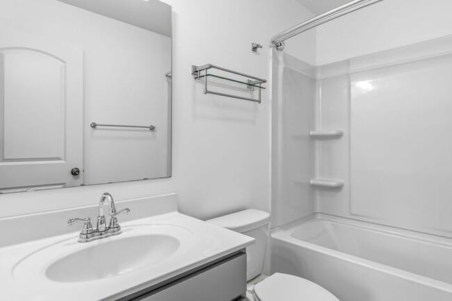 Building Photo - Experience Luxury Living in Reedy Fork