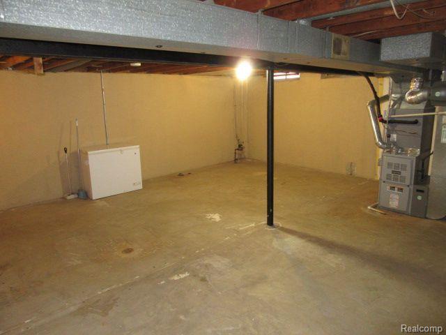 Building Photo - 19960 Hickory Leaf St