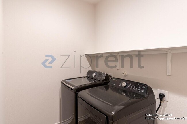 Building Photo - 7603 Elk Grove Path