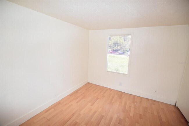 Building Photo - 5101 N Kaliga Dr
