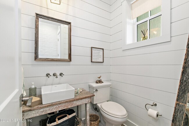 Building Photo - 724 Ponte Vedra Blvd