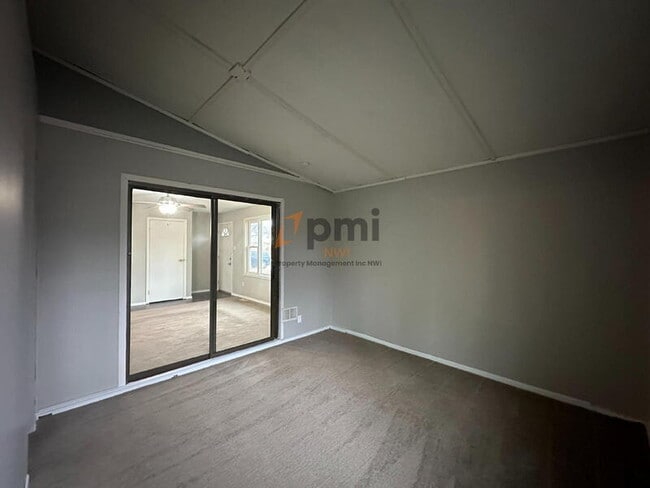 Building Photo - 781 Heritage Rd