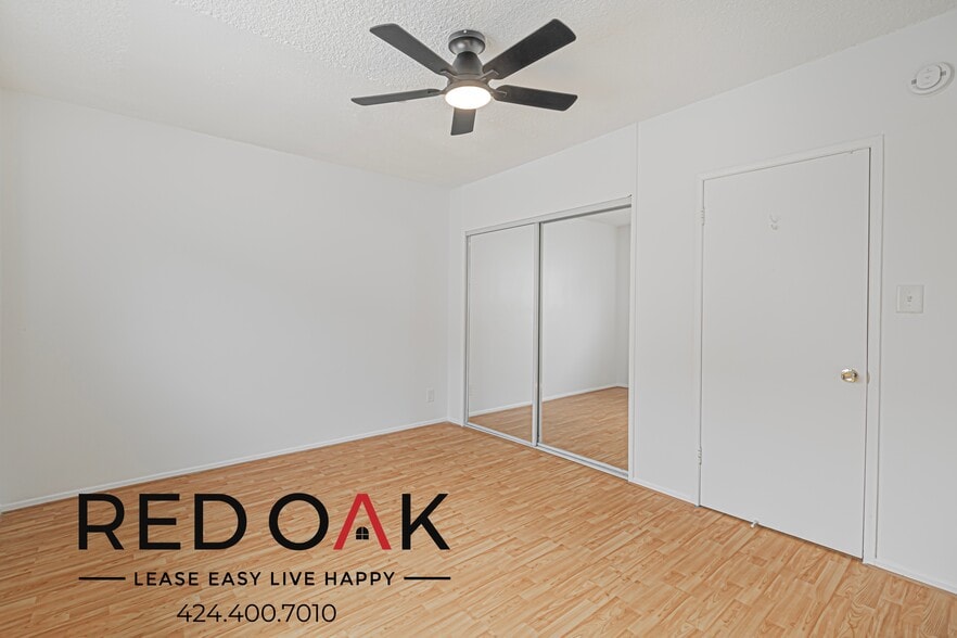 Building Photo - 4037 McLaughlin Ave