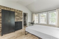 Building Photo - 2265 Wildwood Dr