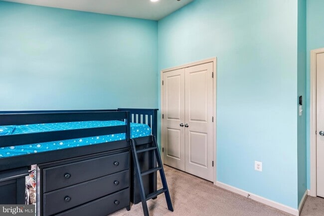 Building Photo - 23638 Sailfish Square