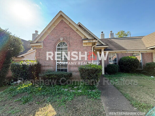 Primary Photo - 9289 Grove Manor Dr