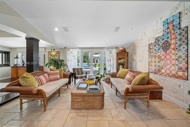 Building Photo - 6645 SW 73rd Ct