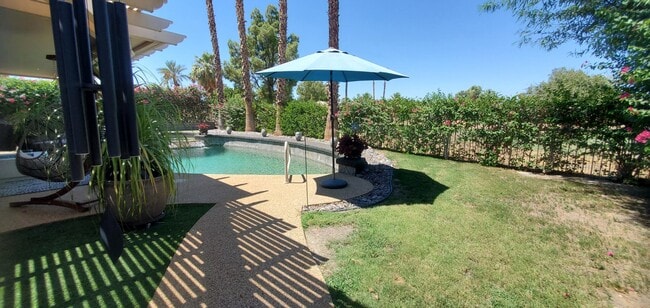 Building Photo - 82570 Delano Dr