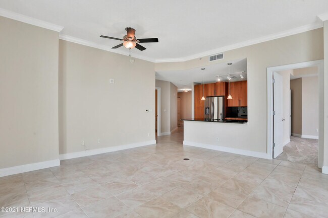 Building Photo - 1431 Riverplace Blvd