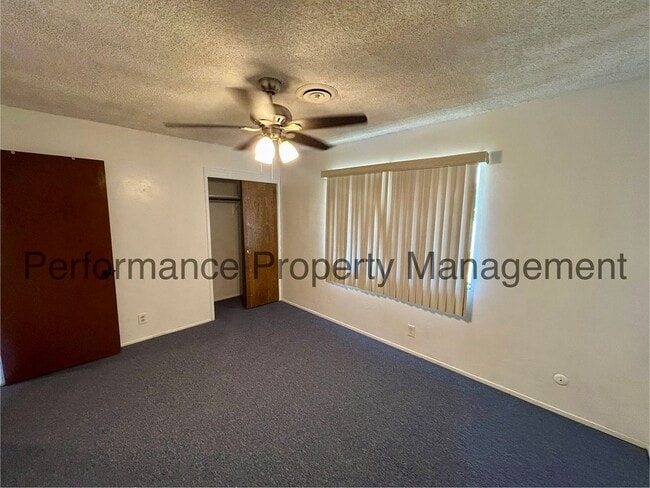 Building Photo - Beautiful 4 Bed/2 Bath 55+ Home w/ RBP & S...