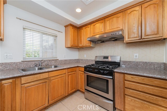 Primary Photo - 2305 Cordoza Ave